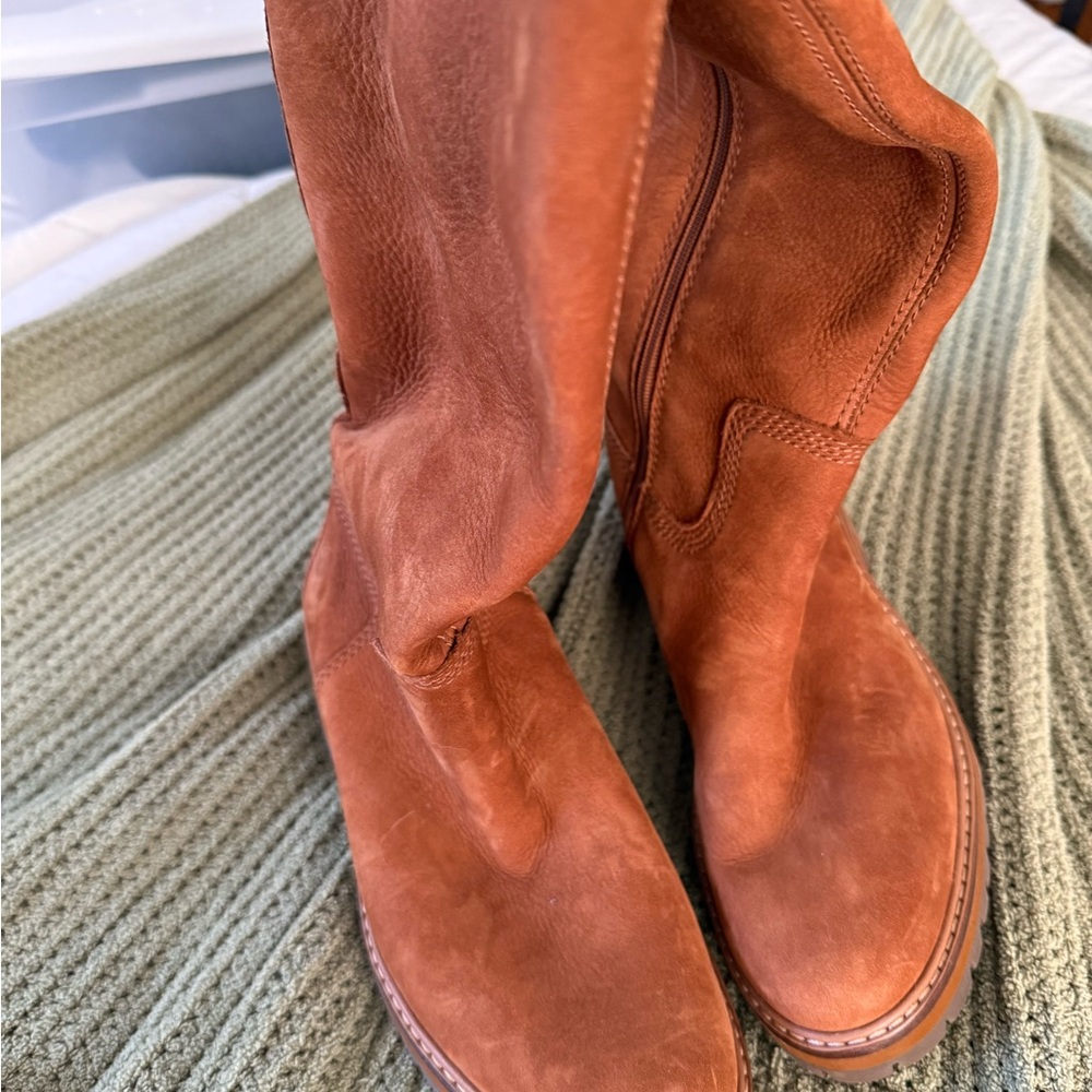 Timberland Women's Courtmayeur valley Tan Leather Boots - Picture 2 of 7